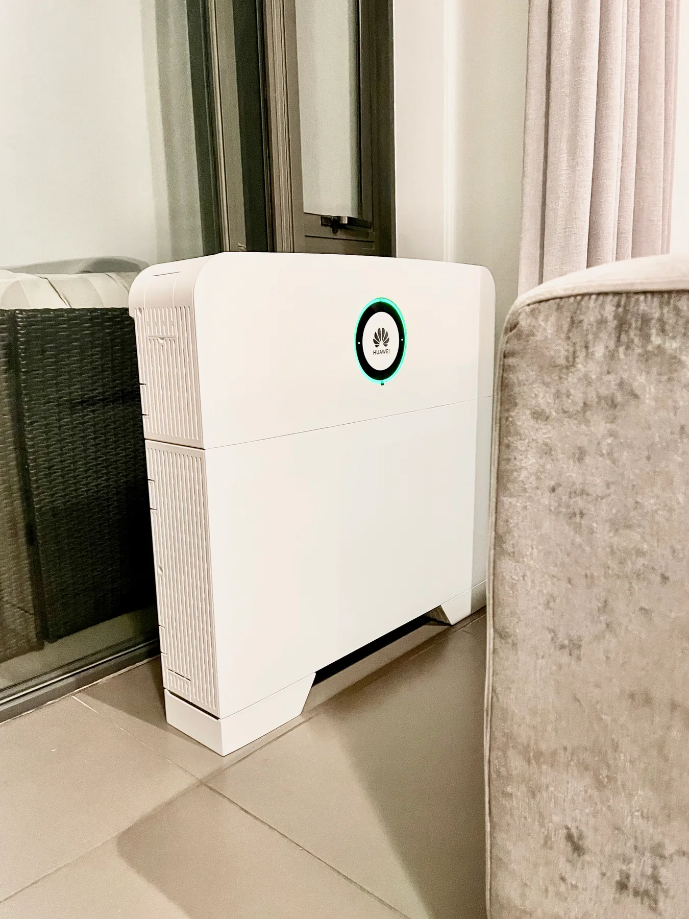 Compact home battery installation