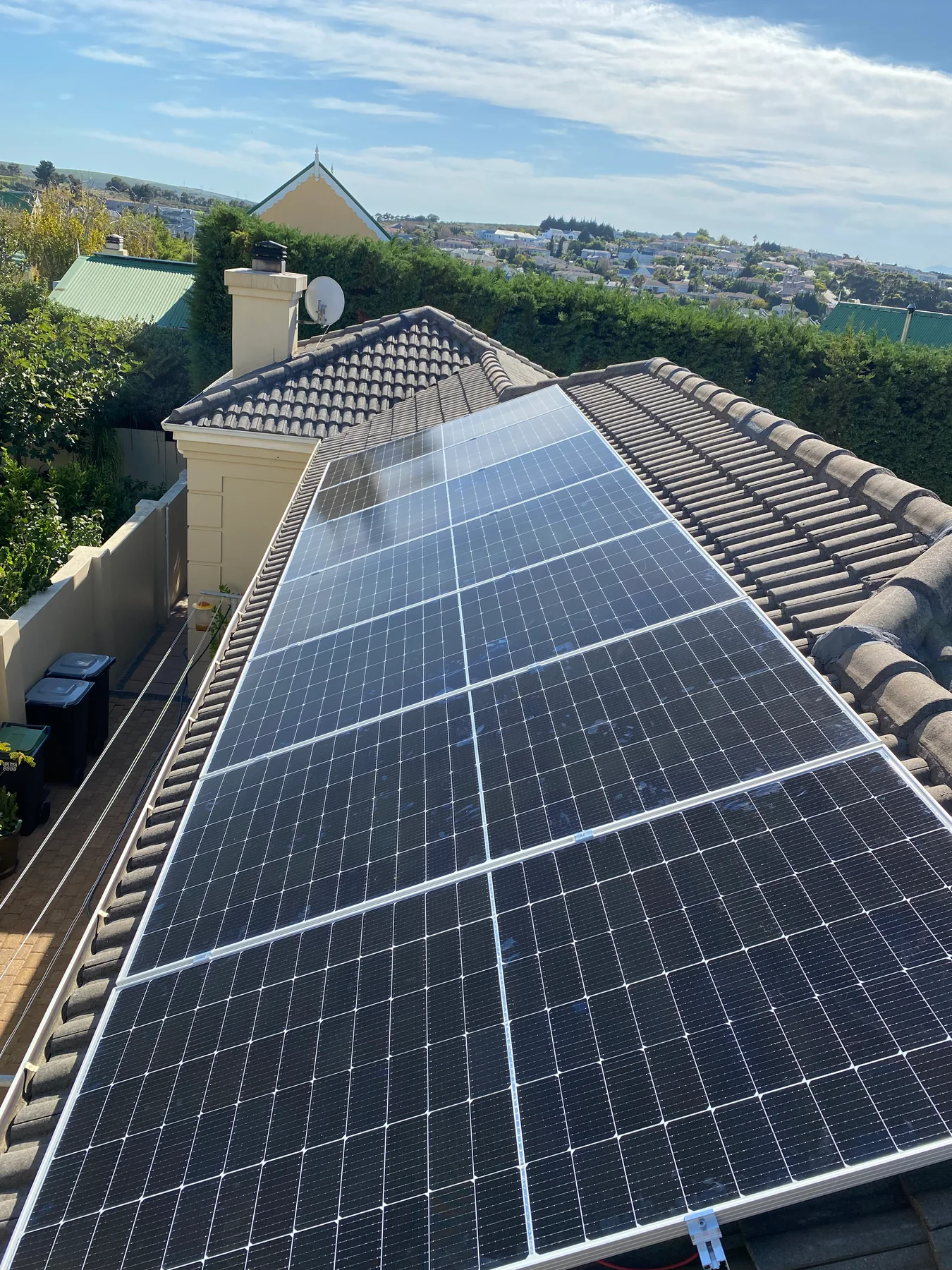 Full-length rooftop solar panel installation